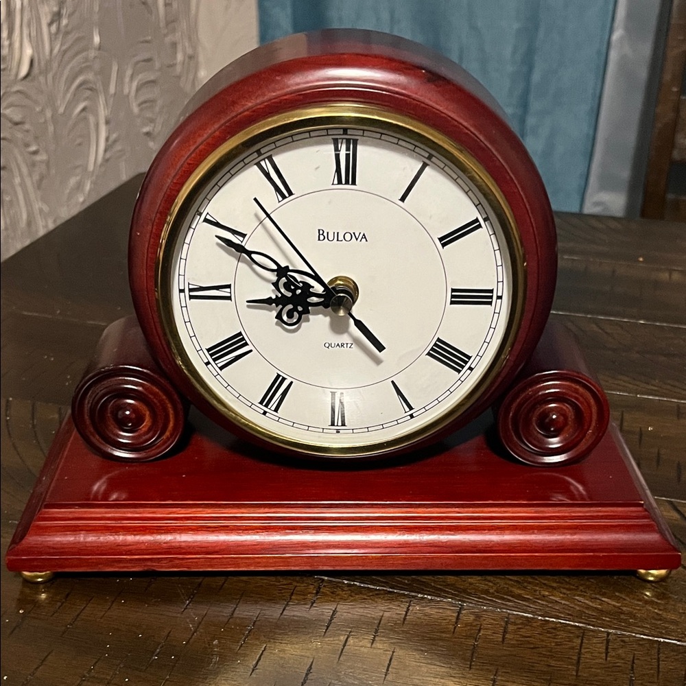 Vintage 1970’s Bulova Cherry Wood Quartz Mantel Clock